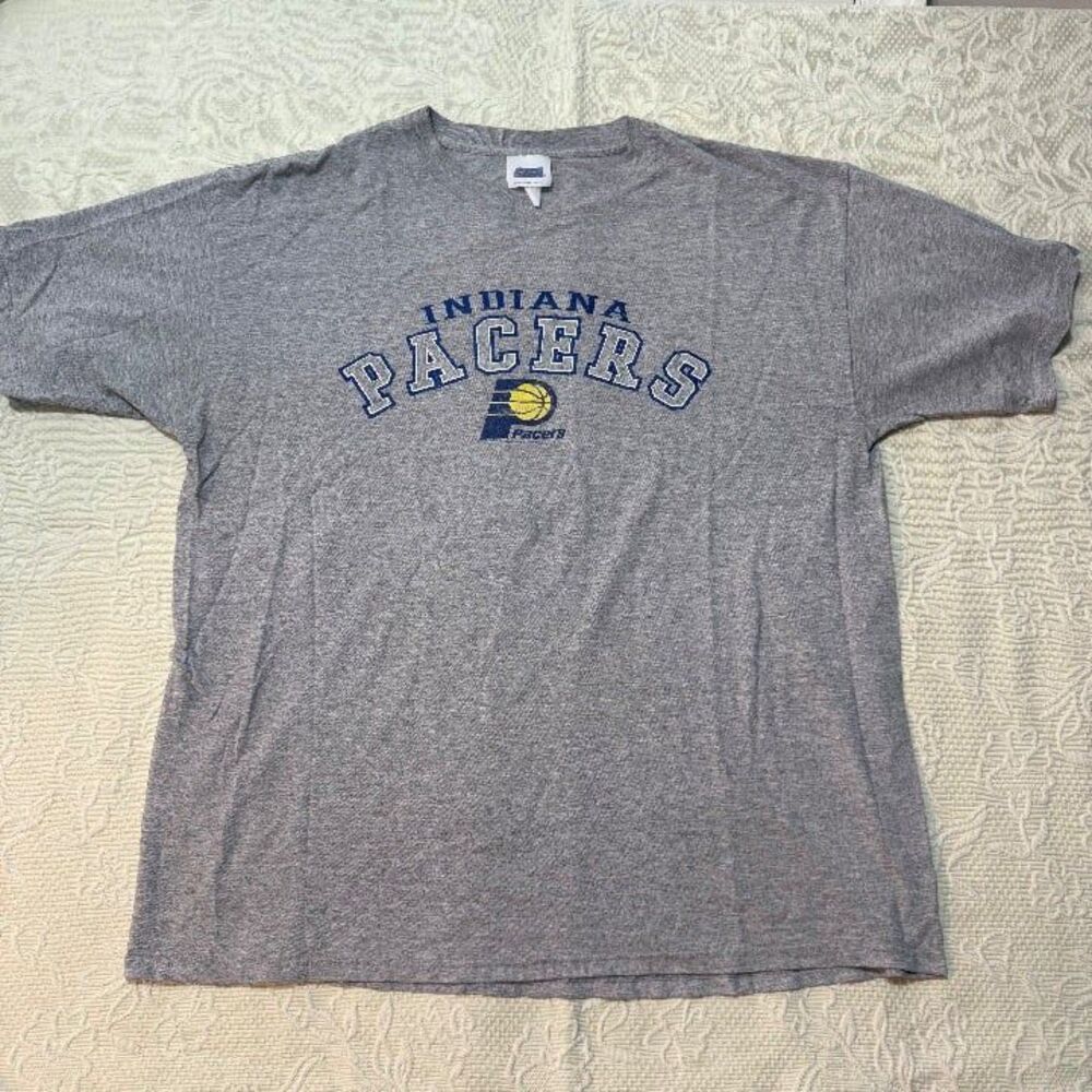 Vintage 90s Indiana Pacers NBA Heather Grey Spell Out Graphic T-Shirt